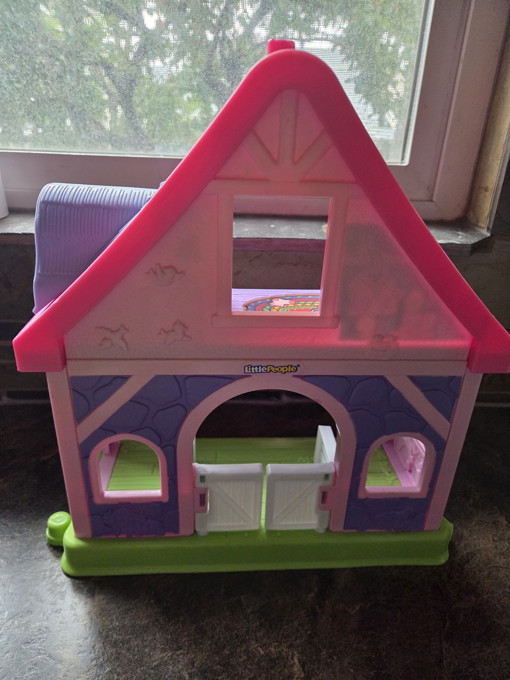 Little People Mia's Pink Pony / Horse Stable